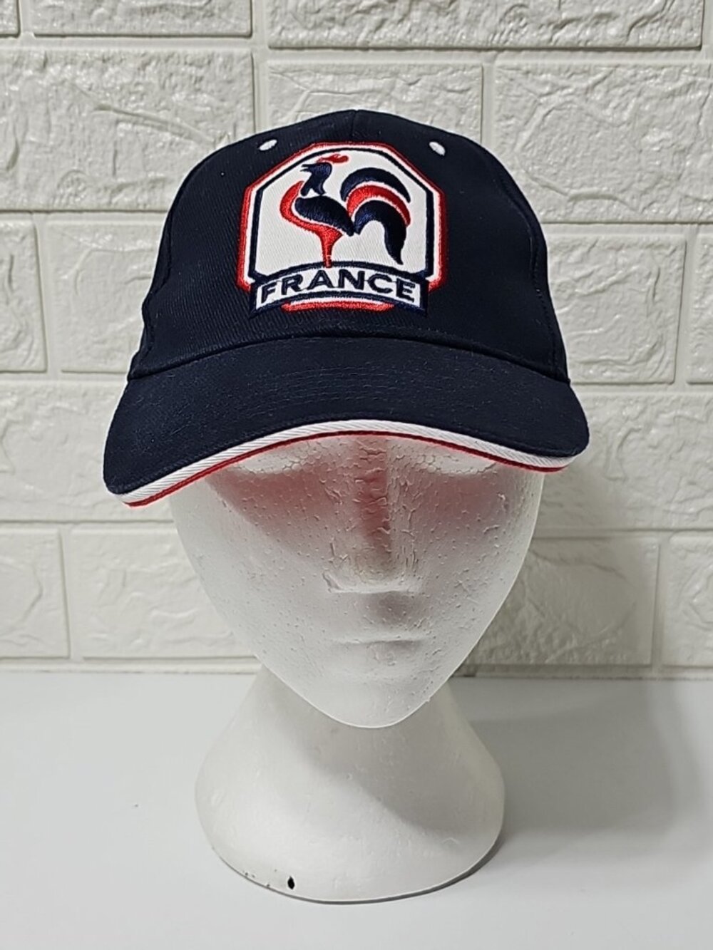 France FFF Cap with Embroidered Logo Navy Blue Adjustable Soccer  Hat NWT